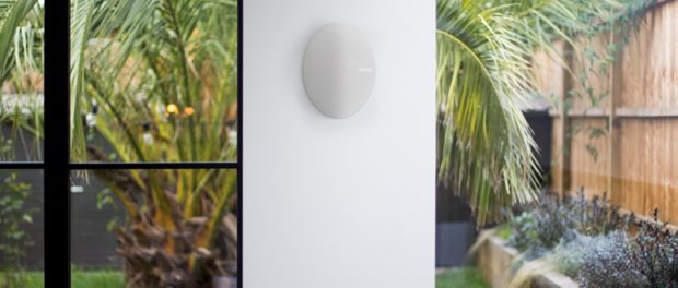 MA_CI_V240_Lifestyle_On-Wall