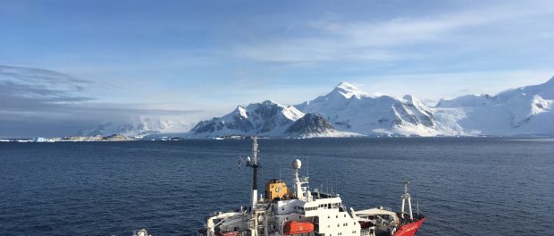 JCR arrival at Rothera Wharf 020420